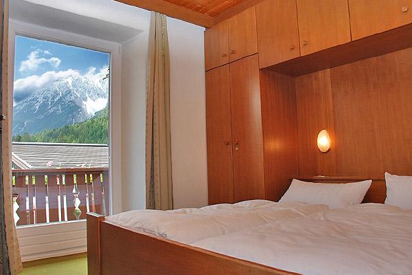 Hotel Garni La Rondine Selva di Cadore Exterior foto